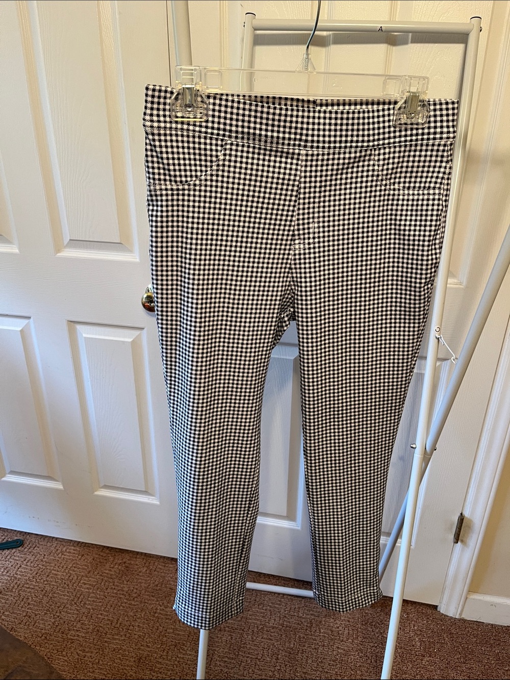 Time and Tru Black and White Gingham Cropped Pants